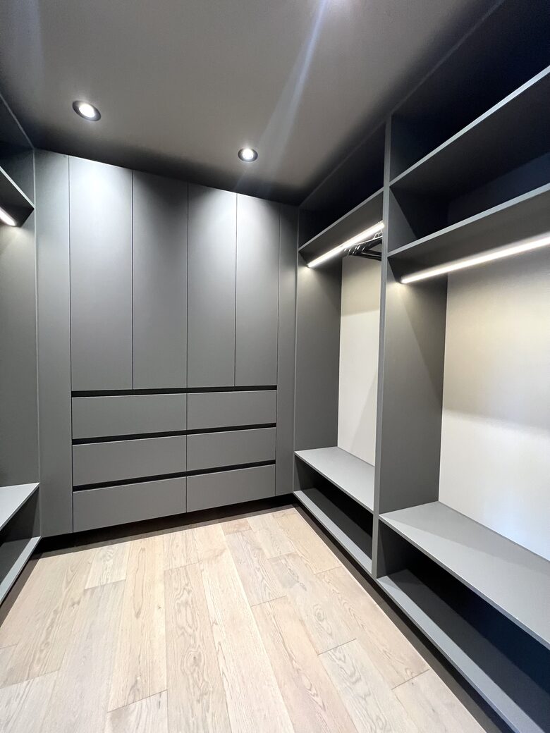 Contemporary Mountain Getaway - Whistler, Canada