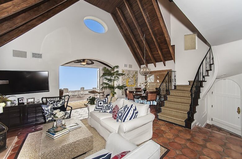 Malibu Beach Bungalow - Malibu, California