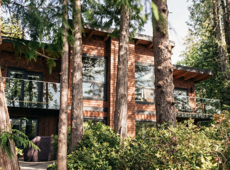 Jensen’s Bay Waterfront Wonderland - Tofino, Canada