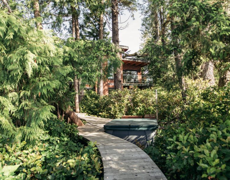 Jensen’s Bay Waterfront Wonderland - Tofino, Canada