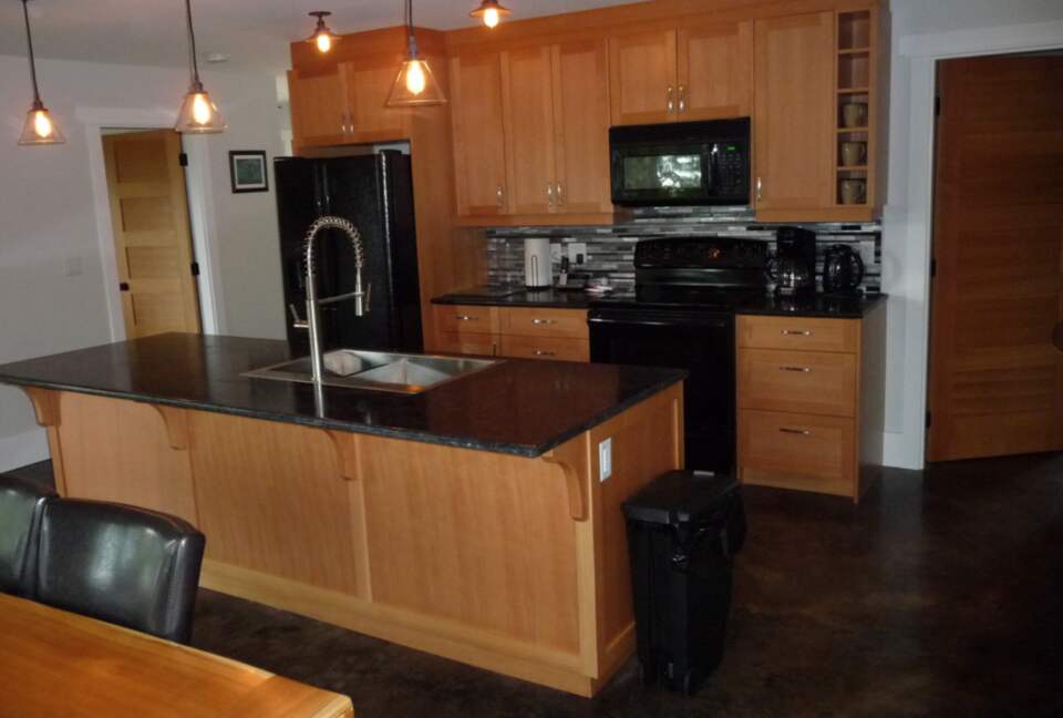 Jensen’s Bay Waterfront Wonderland - Tofino, Canada