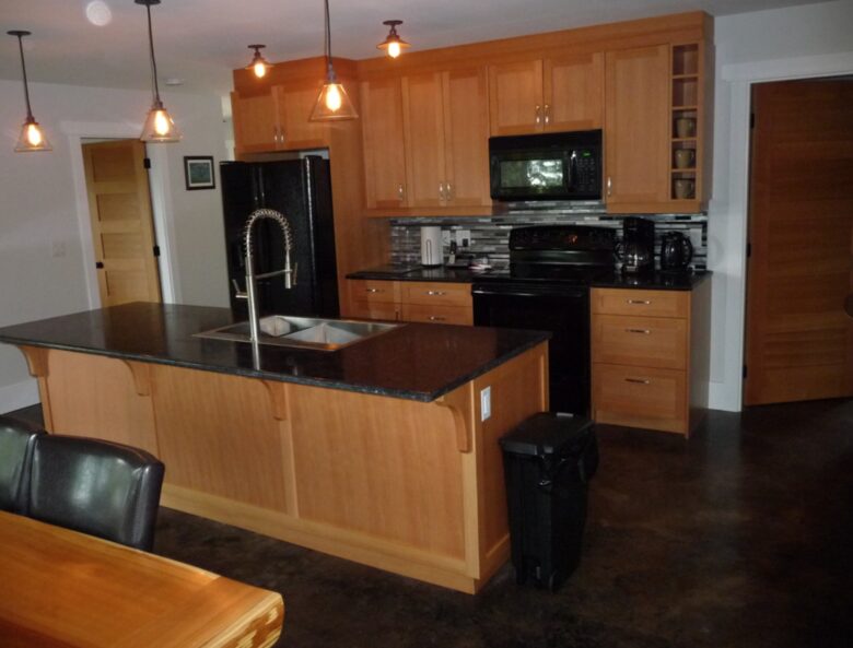 Jensen’s Bay Waterfront Wonderland - Tofino, Canada