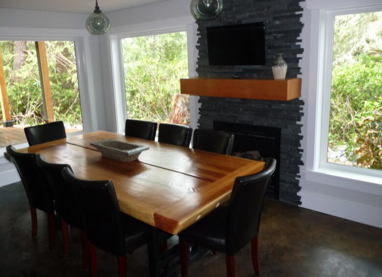 Jensen’s Bay Waterfront Wonderland - Tofino, Canada