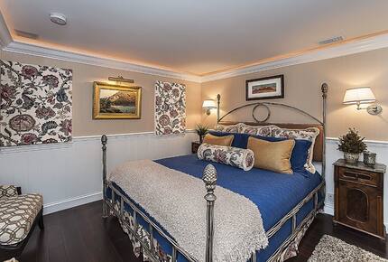 Malibu Beach Bungalow - Malibu, California