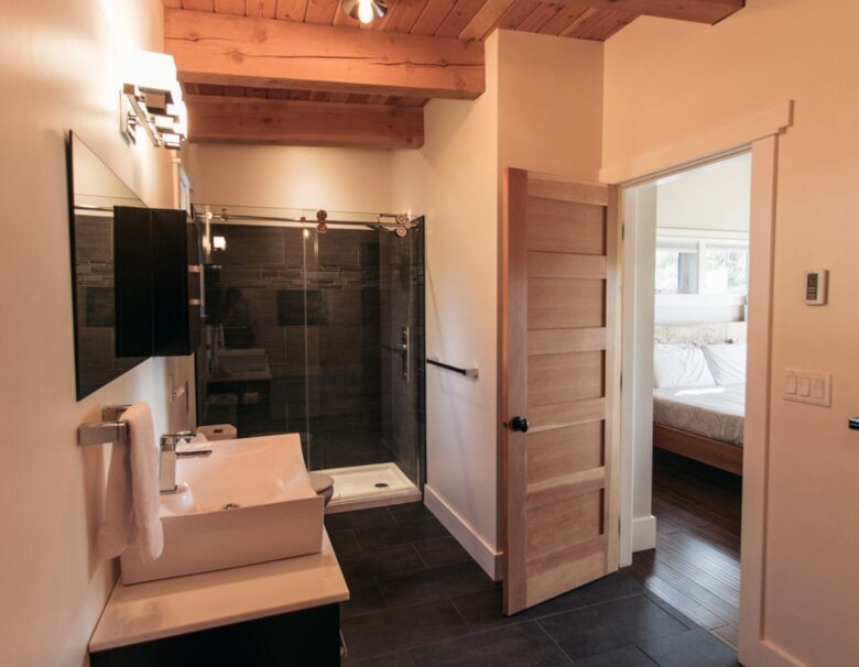 Jensen’s Bay Waterfront Wonderland - Tofino, Canada