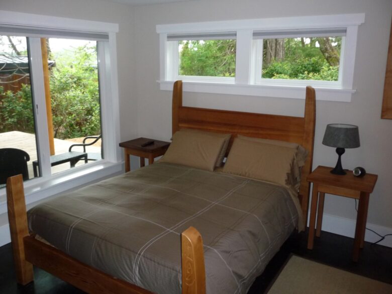 Jensen’s Bay Waterfront Wonderland - Tofino, Canada