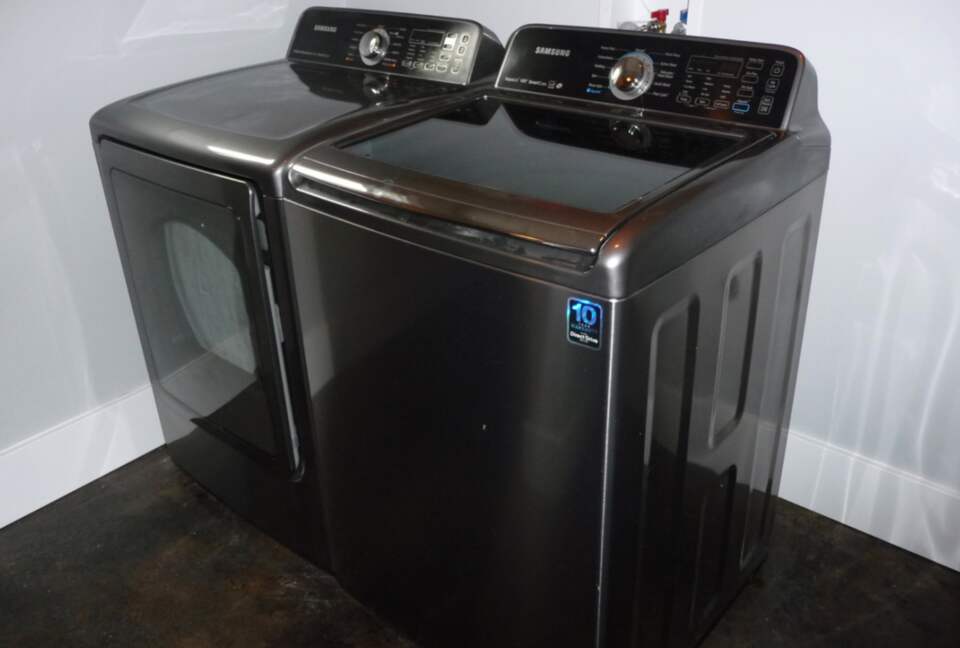 Jensen’s Bay Waterfront Wonderland - Tofino, Canada