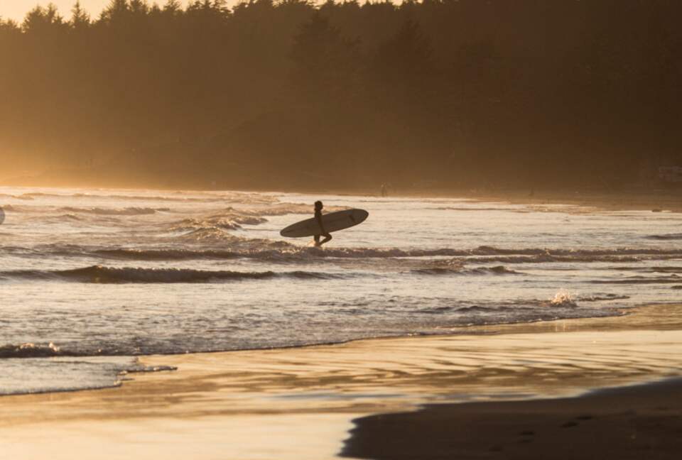Jensen’s Bay Waterfront Wonderland - Tofino, Canada
