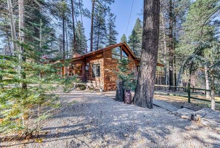 Riverbank Swank | Rustic Luxury Cabin with Hot Tub - Ruidoso, New Mexico