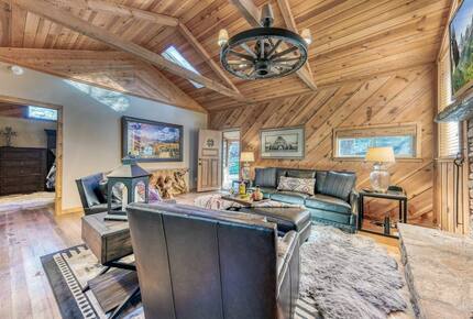 Riverbank Swank | Rustic Luxury Cabin with Hot Tub - Ruidoso, New Mexico