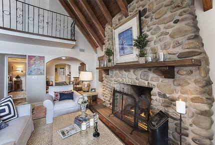 Malibu Beach Bungalow - Malibu, California