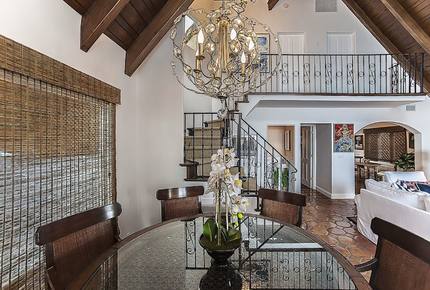 Malibu Beach Bungalow - Malibu, California