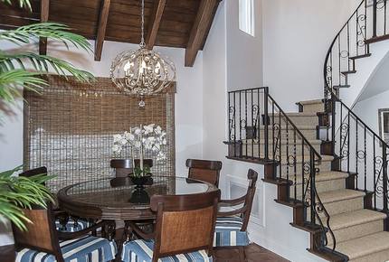 Malibu Beach Bungalow - Malibu, California