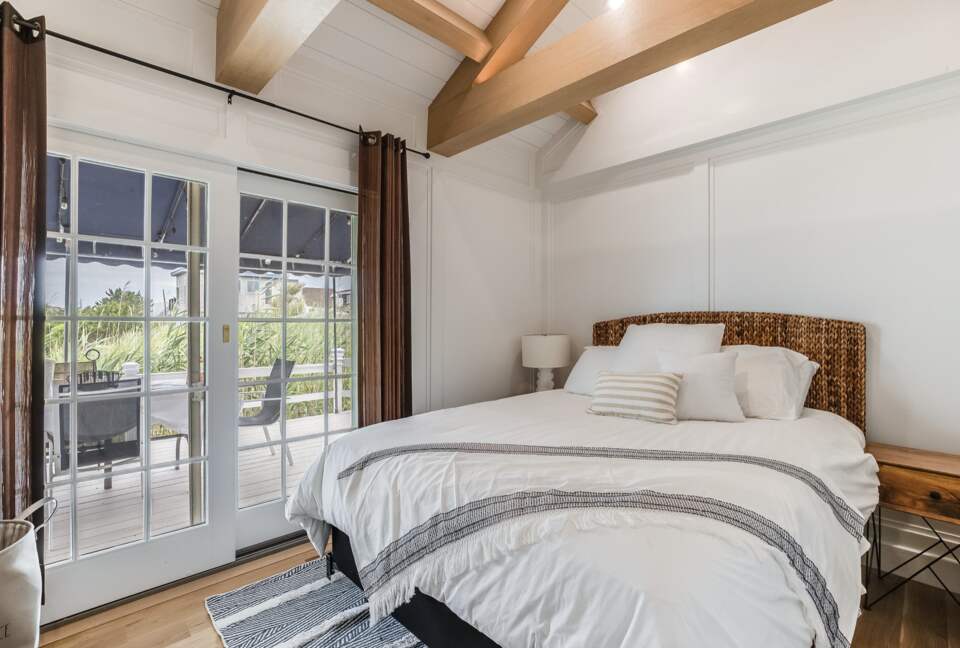 Dune Roe - Westhampton Beach, New York