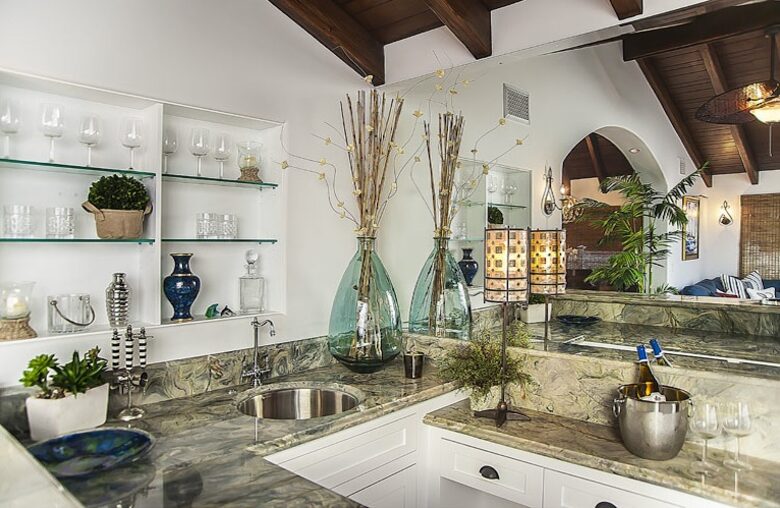 Malibu Beach Bungalow - Malibu, California