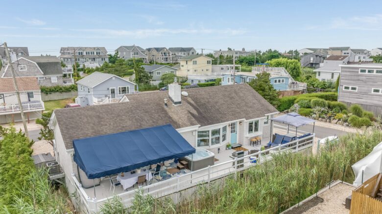 Dune Roe - Westhampton Beach, New York