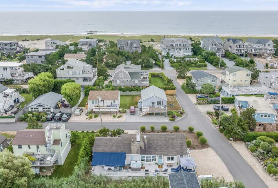 Dune Roe - Westhampton Beach, New York