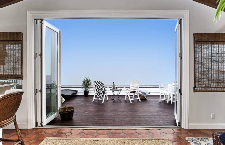 Malibu Beach Bungalow - Malibu, California