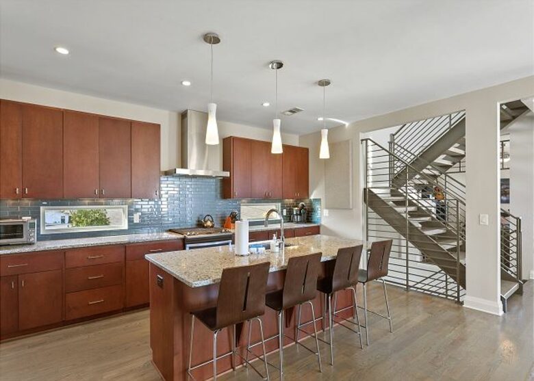 Nashville Executive Retreat | Between Music Row & Downtown - Nashville, Tennessee