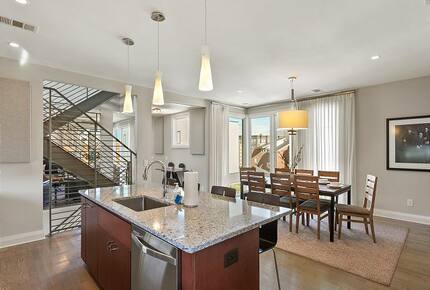 Nashville Executive Retreat | Between Music Row & Downtown - Nashville, Tennessee