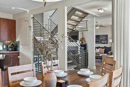 Nashville Executive Retreat | Between Music Row & Downtown - Nashville, Tennessee