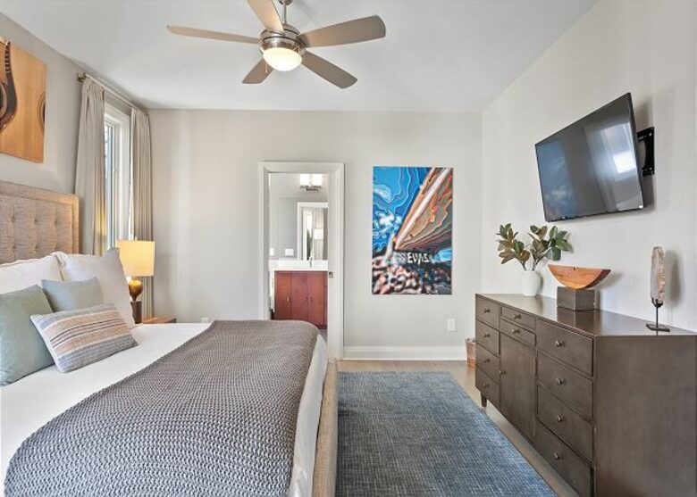 Nashville Executive Retreat | Between Music Row & Downtown - Nashville, Tennessee