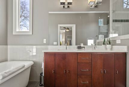 Nashville Executive Retreat | Between Music Row & Downtown - Nashville, Tennessee