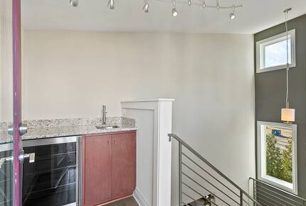 Nashville Executive Retreat | Between Music Row & Downtown - Nashville, Tennessee