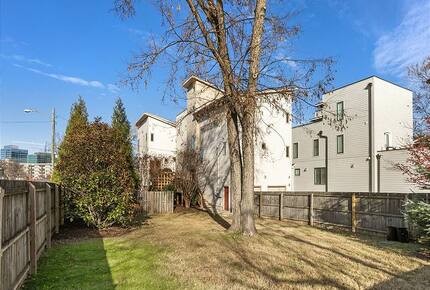 Nashville Executive Retreat | Between Music Row & Downtown - Nashville, Tennessee