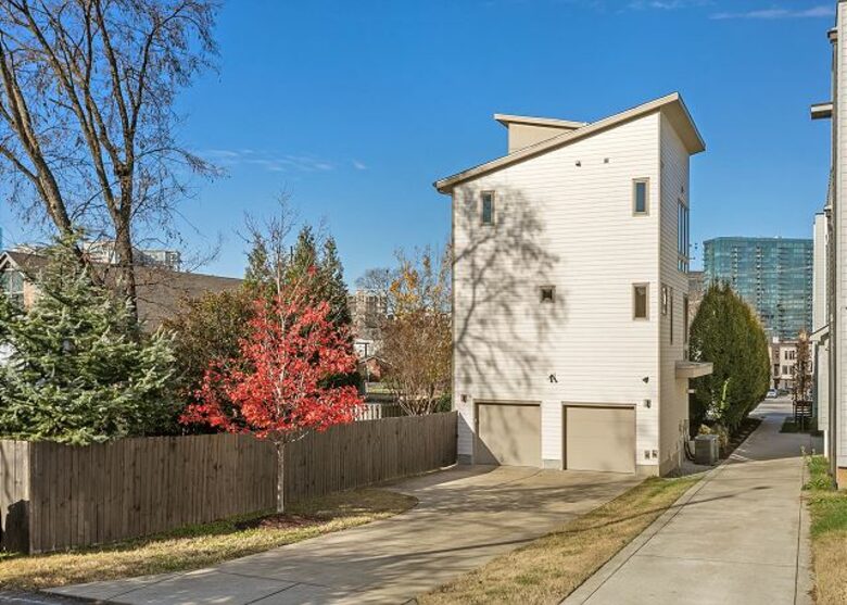 Nashville Executive Retreat | Between Music Row & Downtown - Nashville, Tennessee