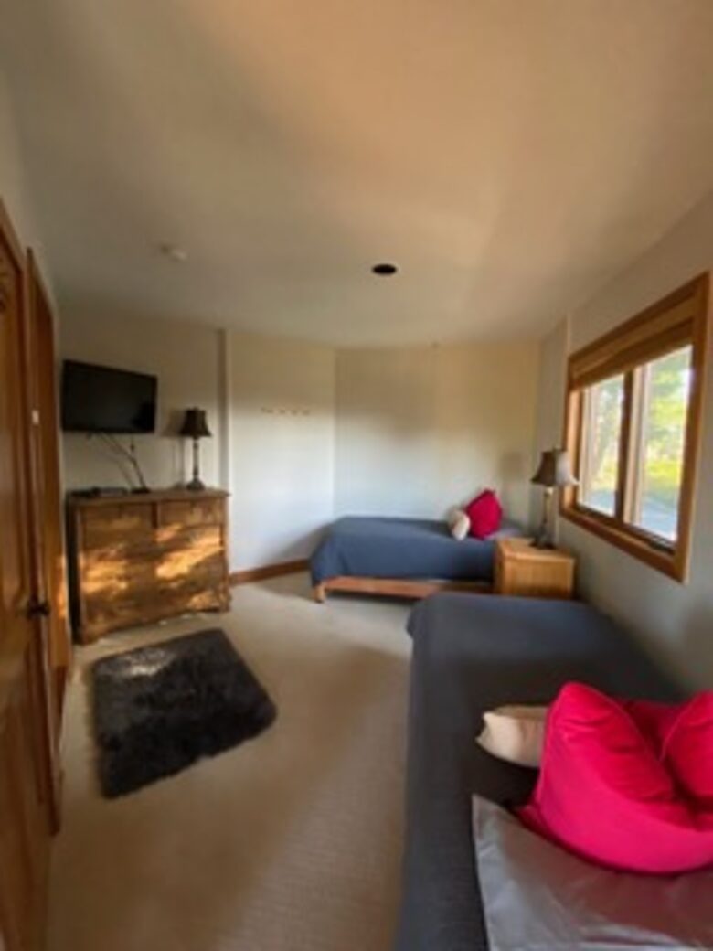 Spacious Mountain Home with Gorgeous Views - Truckee, California