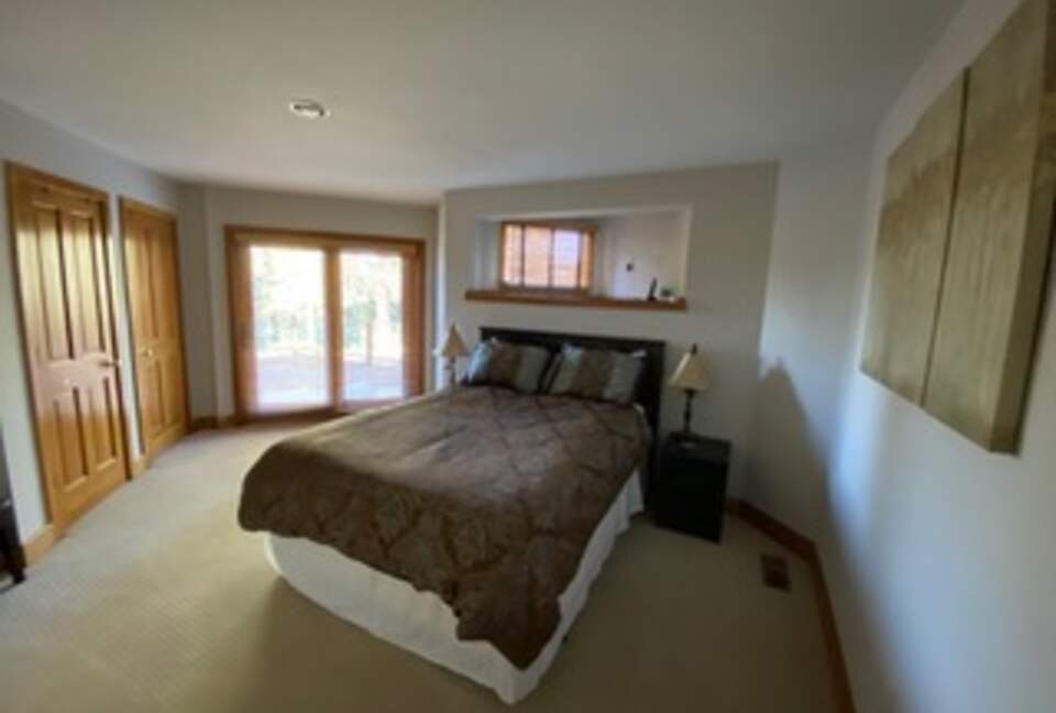 Spacious Mountain Home with Gorgeous Views - Truckee, California