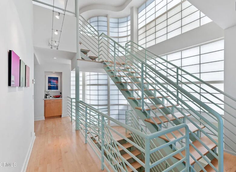 Le Reve Oceanfront Retreat - Oxnard, California