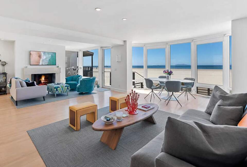 Le Reve Oceanfront Retreat - Oxnard, California