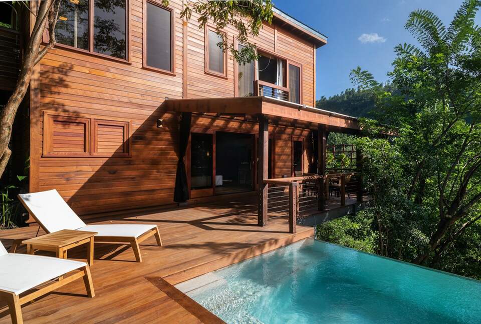 Secret Bay - Hillside Ti-Fèy Villa - Portsmouth, Dominica