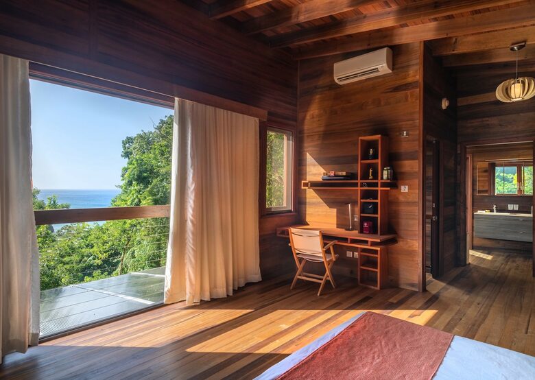 Secret Bay - Hillside Ti-Fèy Villa - Portsmouth, Dominica