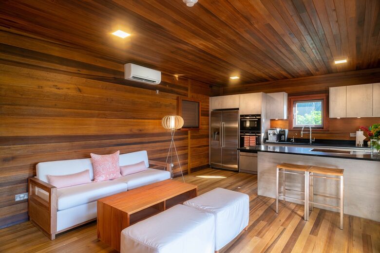 Secret Bay - Hillside Ti-Fèy Villa - Portsmouth, Dominica