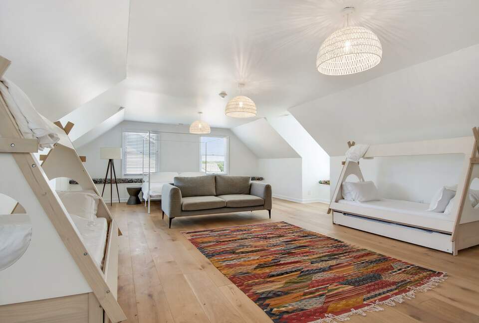 Cedar Cove Retreat | 13 Bedrooms Waterfront Estate with, Pool, Gym, and more - St. Michaels, Maryland