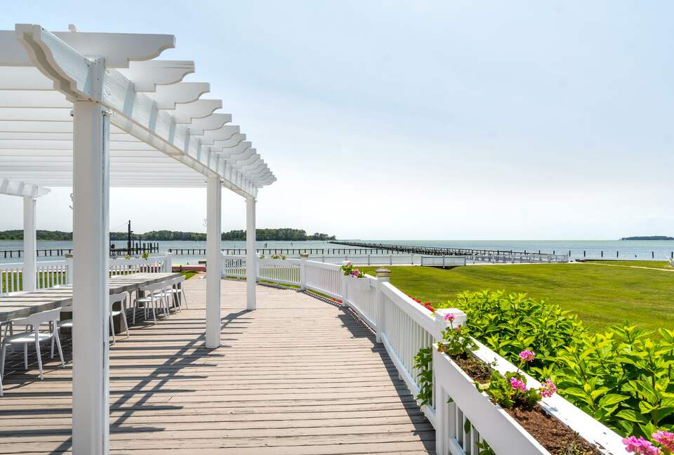 Cedar Cove Retreat | 13 Bedrooms Waterfront Estate with, Pool, Gym, and more - St. Michaels, Maryland