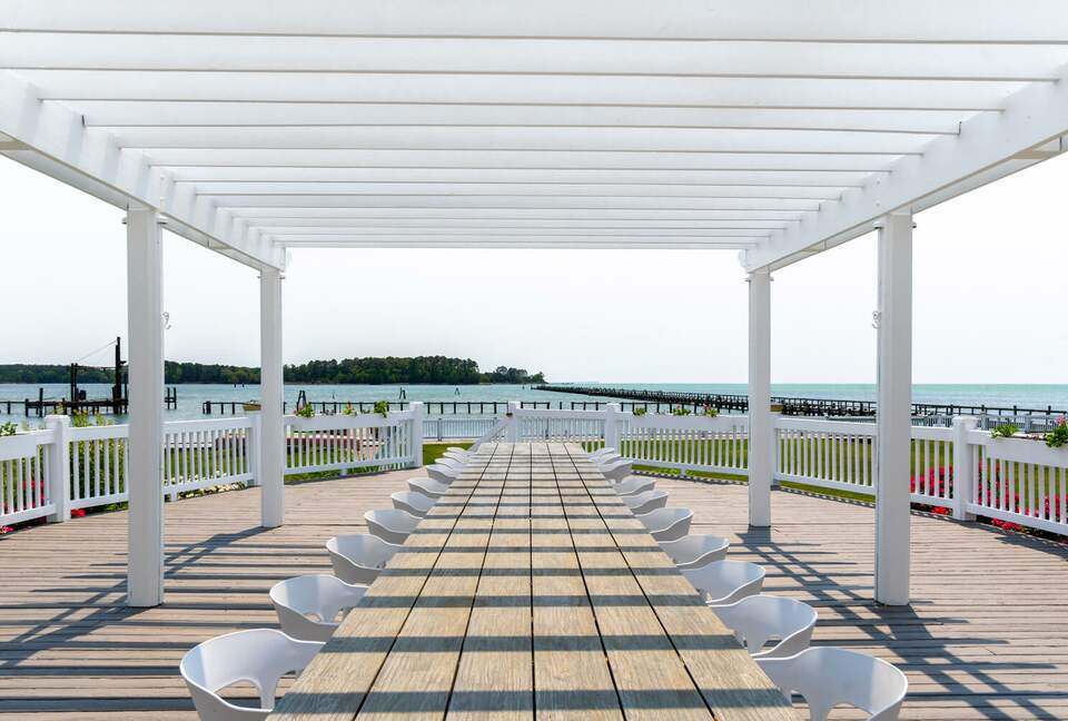 Cedar Cove Retreat | 13 Bedrooms Waterfront Estate with, Pool, Gym, and more - St. Michaels, Maryland