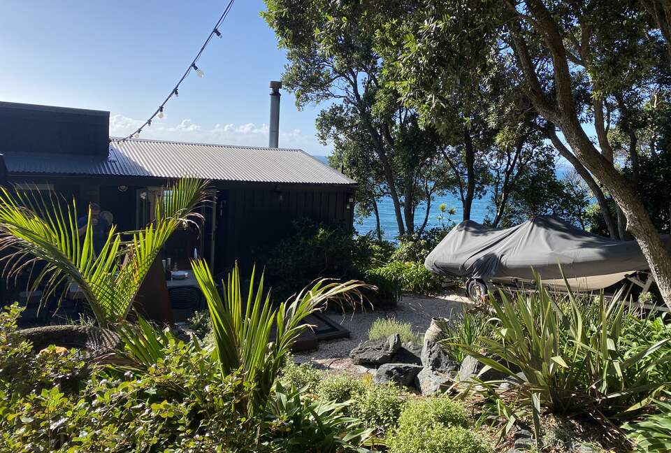 The Ship | Daniels Reef - Leigh, New Zealand