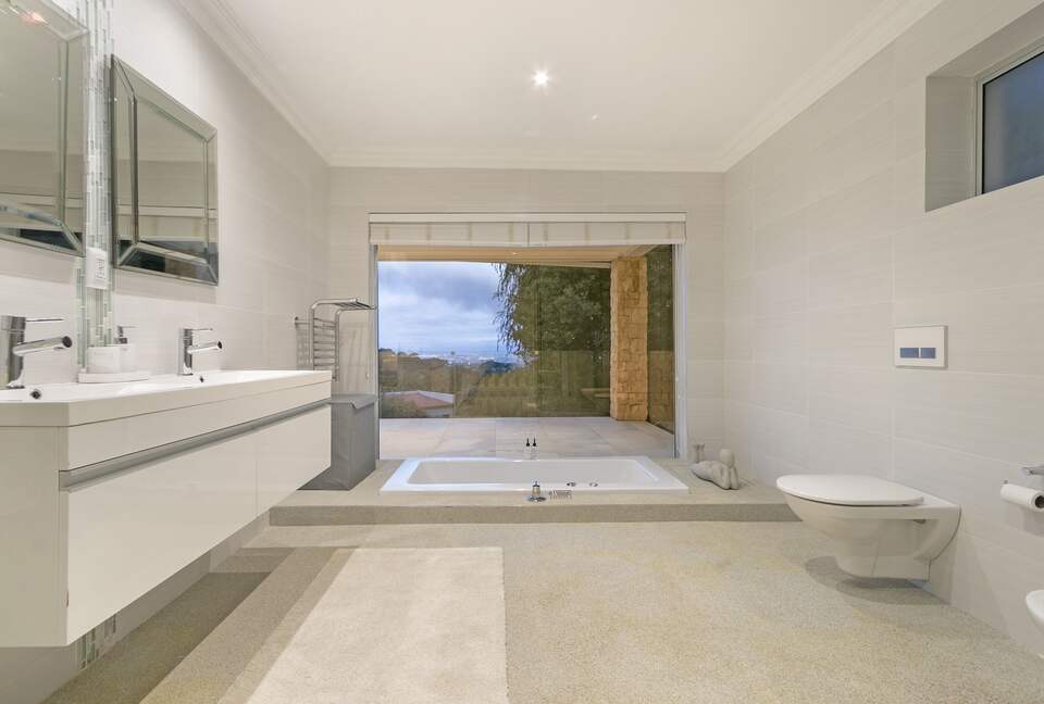 Lyonesse House | Lyons Den - Cape Town, South Africa