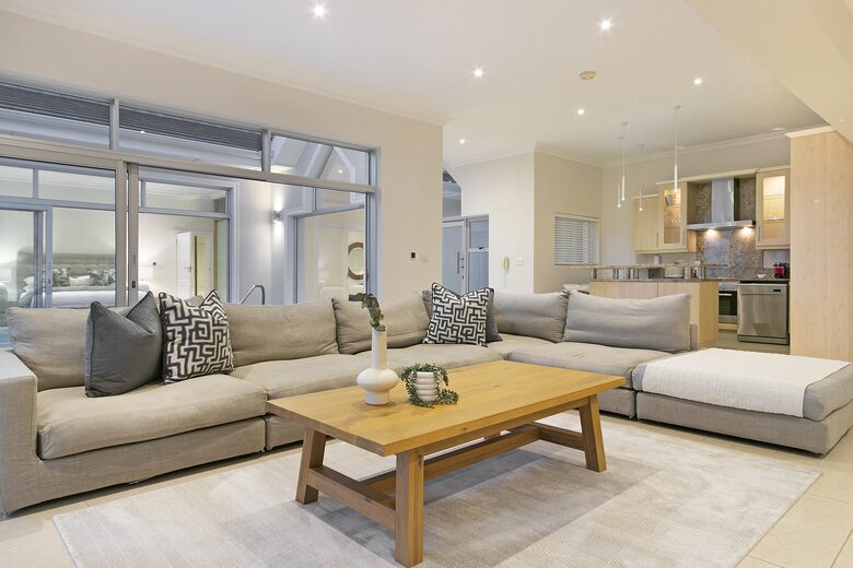 Lyonesse House | Lyons Den - Cape Town, South Africa