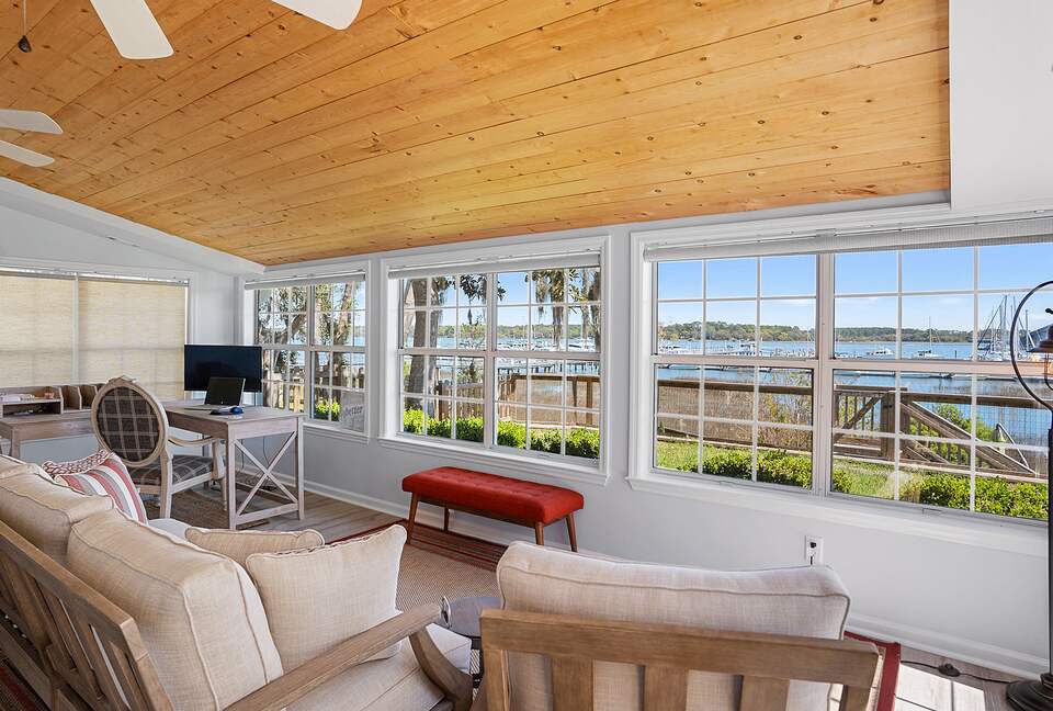 High Tides Riverfront Cottage - Port Royal, South Carolina
