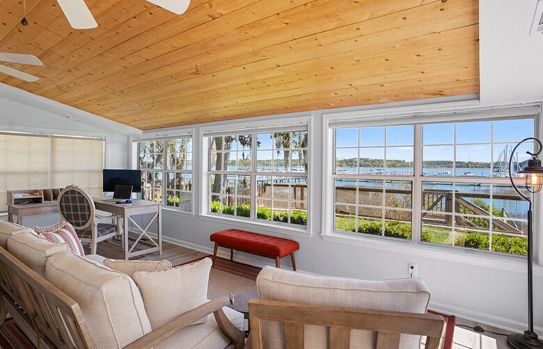 High Tides Riverfront Cottage - Port Royal, South Carolina