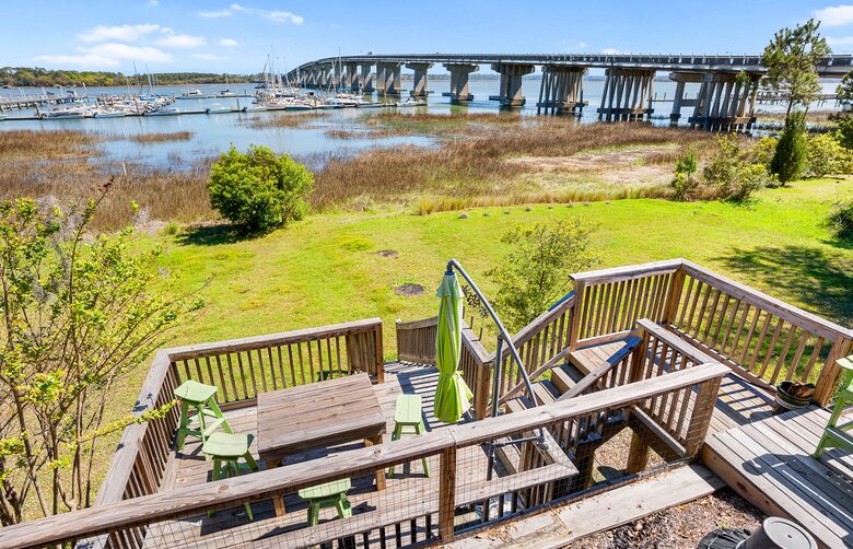High Tides Riverfront Cottage - Port Royal, South Carolina