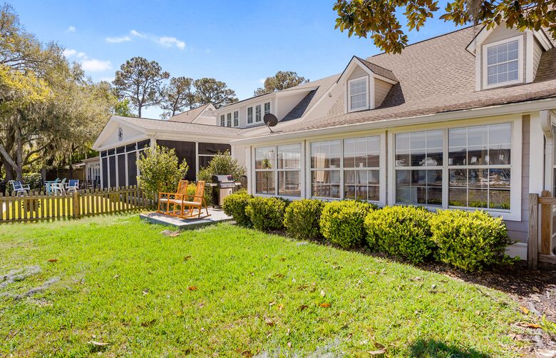 High Tides Riverfront Cottage - Port Royal, South Carolina