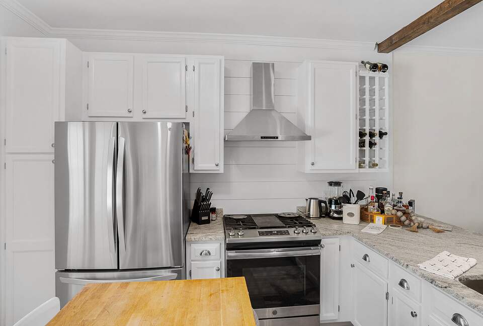 High Tides Riverfront Cottage - Port Royal, South Carolina