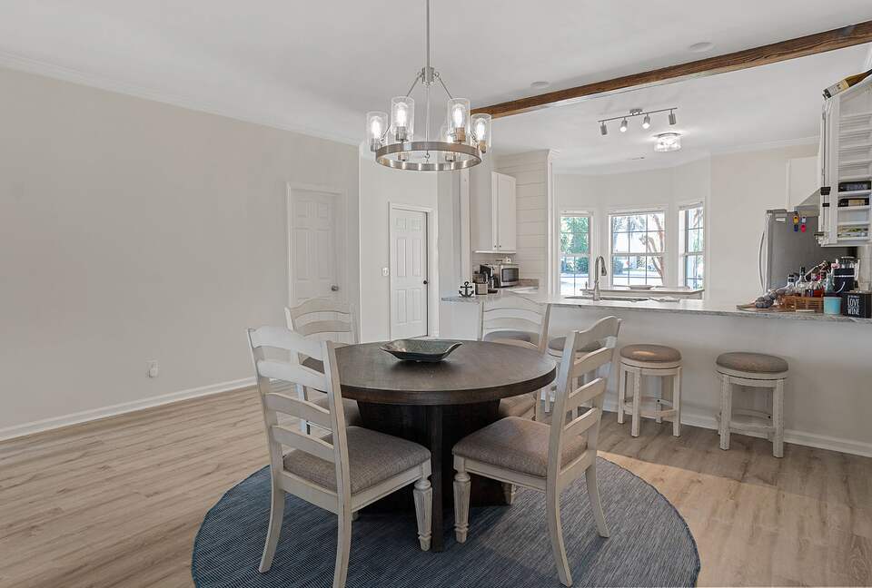 High Tides Riverfront Cottage - Port Royal, South Carolina