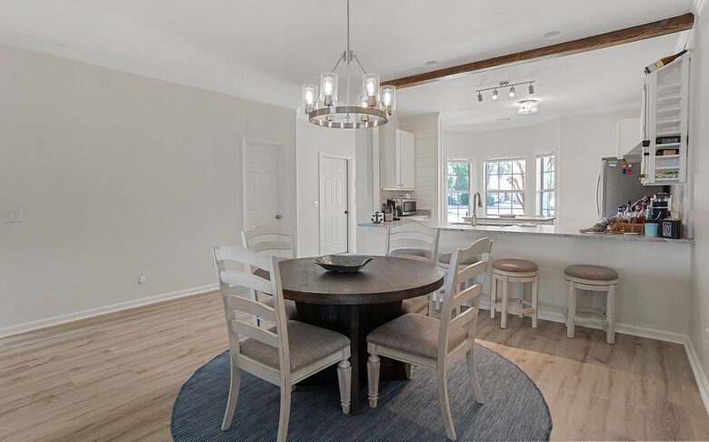 High Tides Riverfront Cottage - Port Royal, South Carolina